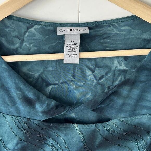 Catherines Top Size 2x Sequin Embroidered Cutout Twist Neckline Tie Dye Print - Picture 4 of 6